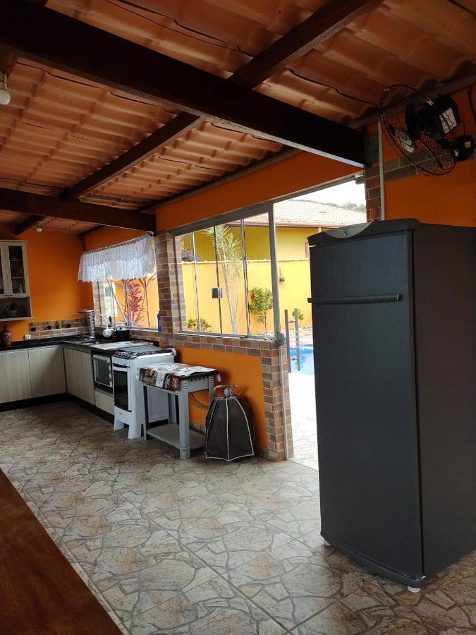 Chacara Bella Vida Com Piscina Churrasqueira Salao De Festas Fogao A Lenha Quadra Aracariguama Exteriör bild