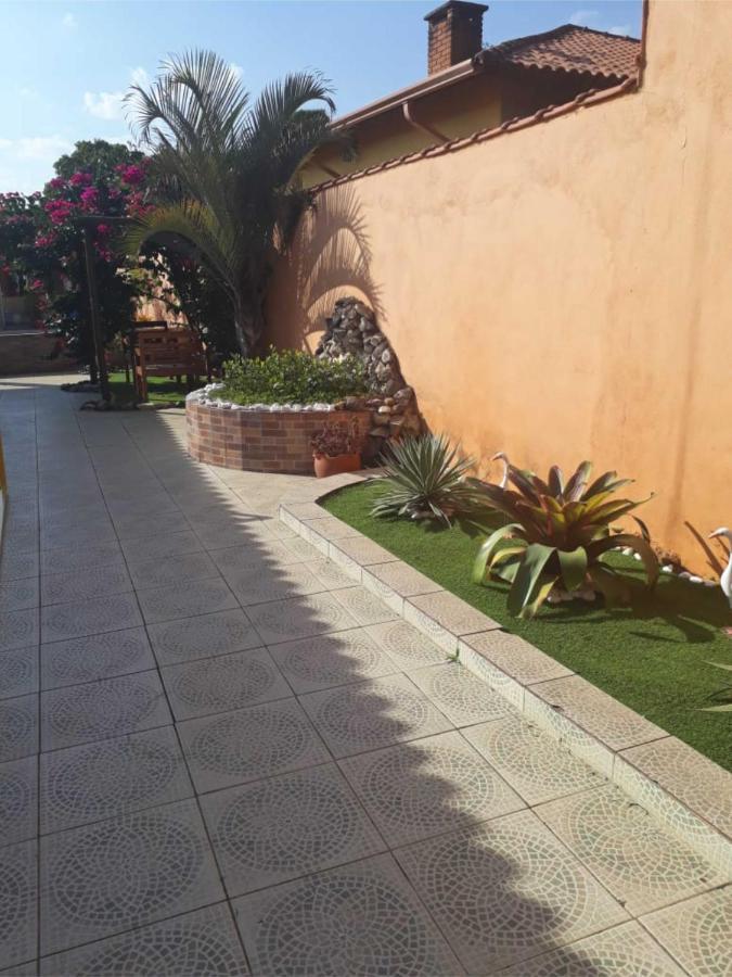 Chacara Bella Vida Com Piscina Churrasqueira Salao De Festas Fogao A Lenha Quadra Aracariguama Exteriör bild